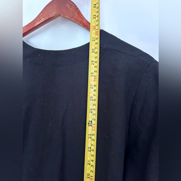 Kaliyana SHORT KIMONO JACKET in Black Roma linen blend blazer - Picture 9 of 11